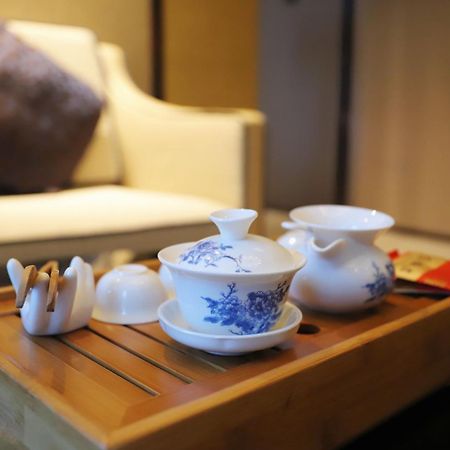 Отель Wanda Realm Jinhua Экстерьер фото
